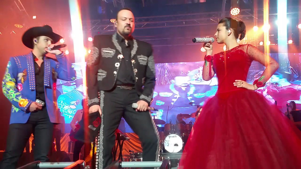 Pepe Aguilar - El Chivo/Puño de Tierra