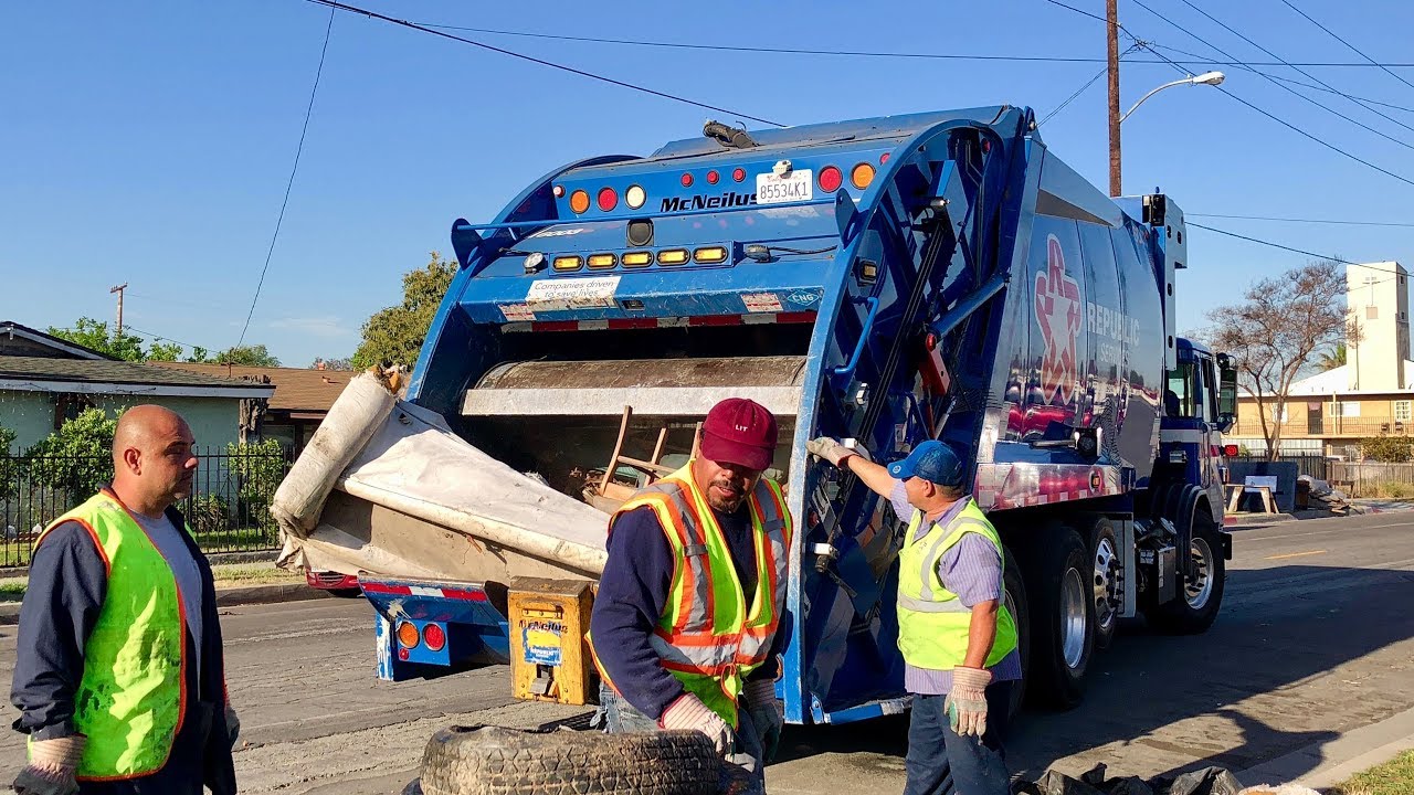 Republic Services Annual Clean Up ~ Willowbrook