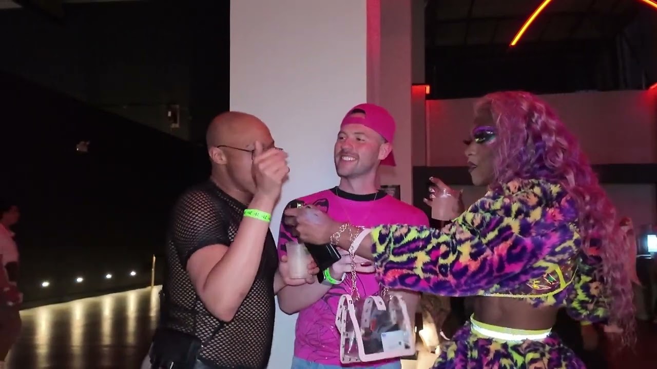 I Interviewed Fans at RuPaul’s DJ Set… and Well…It Was Something 🤣💅🏾🪩