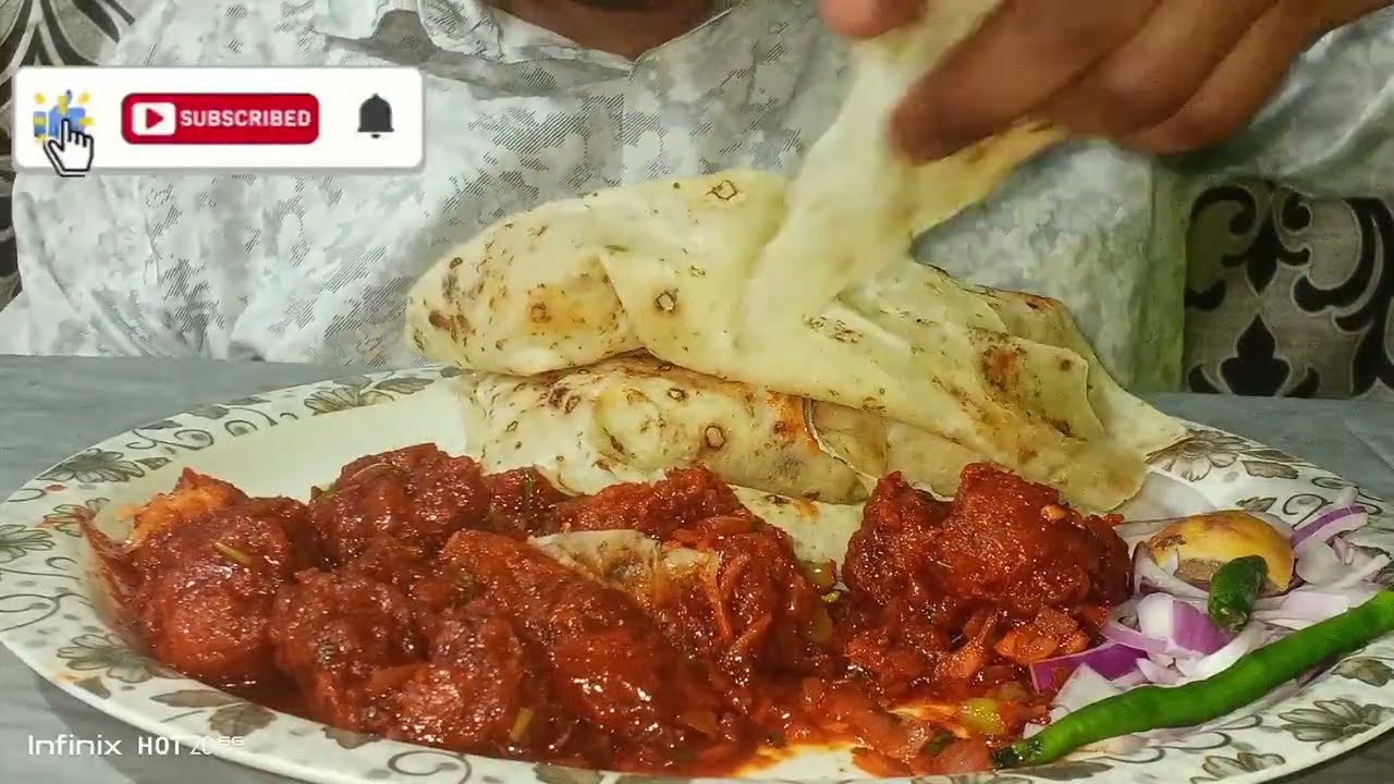 Eating rumal roti veg Manchurian #viral 