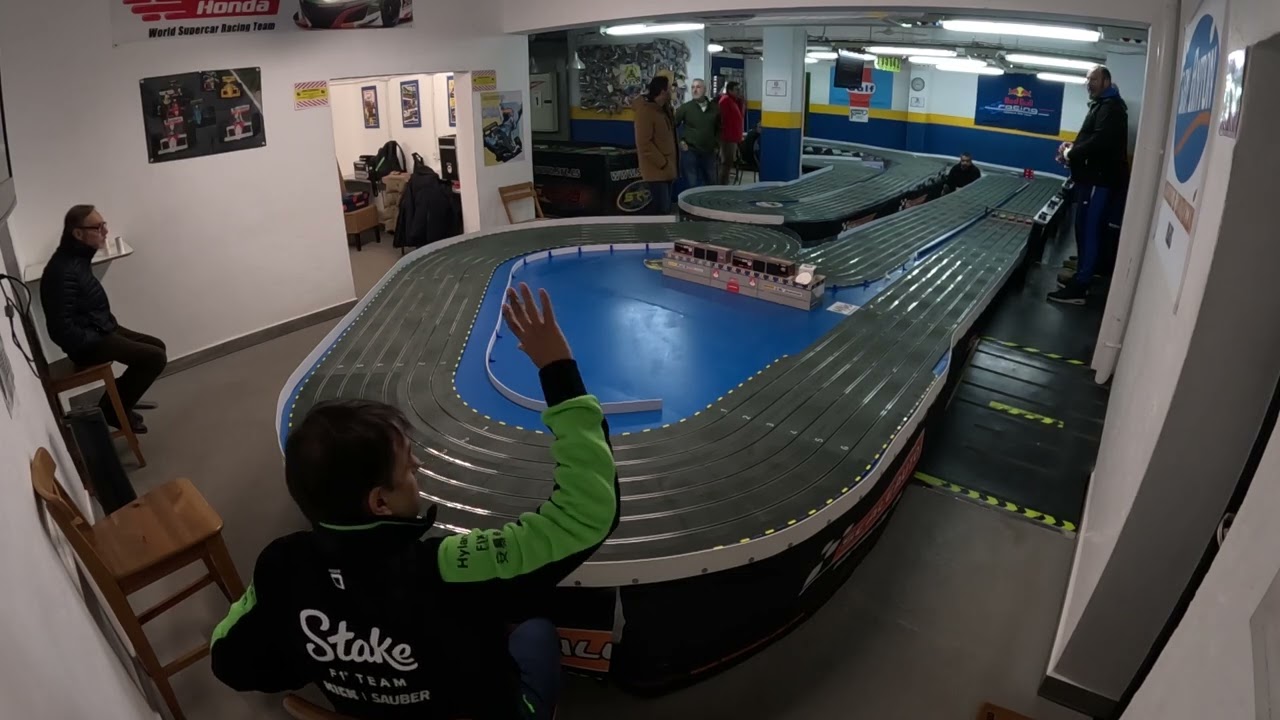 1 MANGA DE LA CARRERA DE GT DE LA RESISU EN EL CLUB DE SLOT MIJAS EL 17 01 2026  1 PARTE