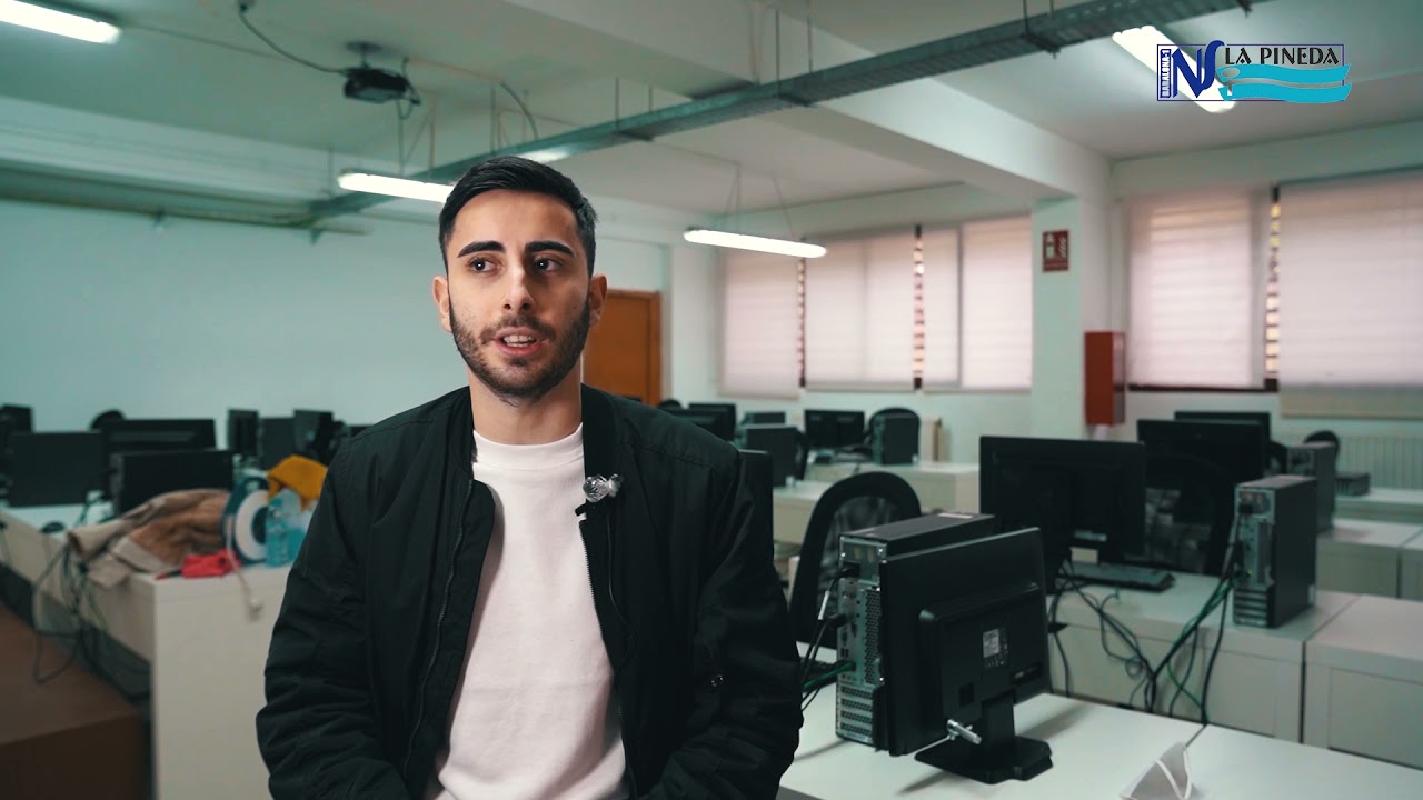 FP Inform&agrave;tica i Comunicacions. INS La Pineda