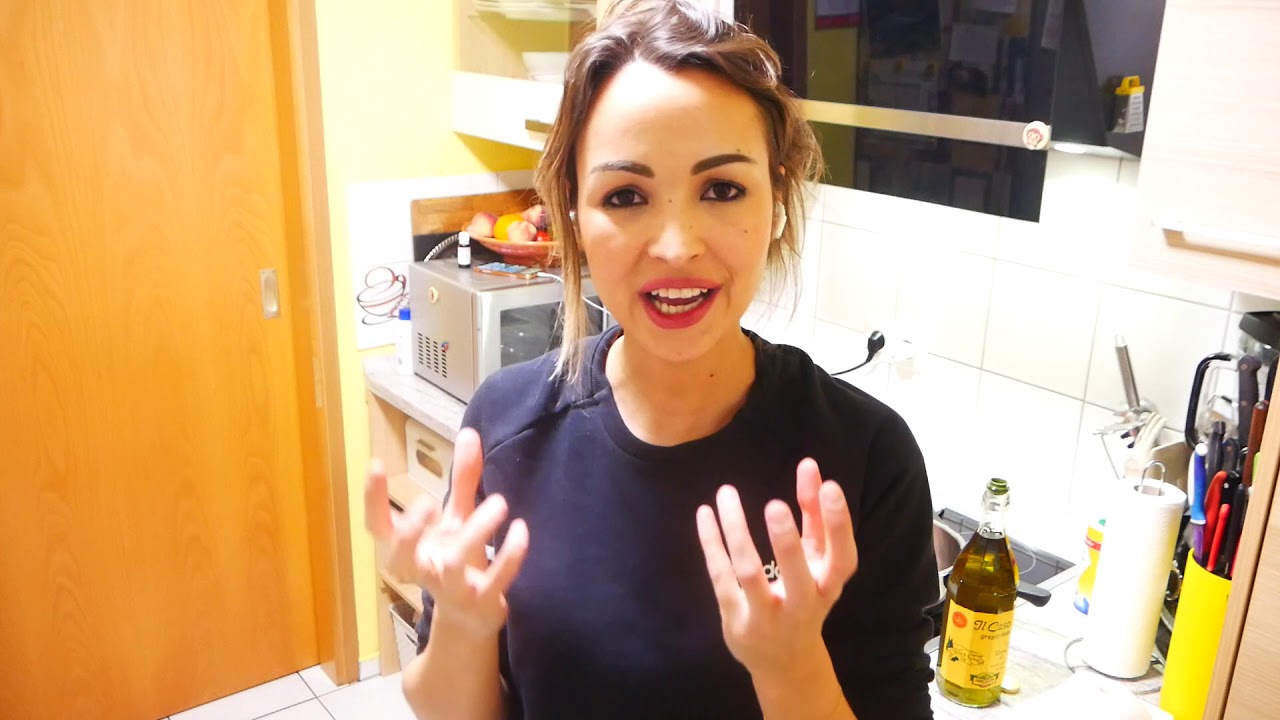 كاعية على الوضع😡😅تعشو معي مع تحضير صلصة إيطالية لذيذة جدا  😍👍👍