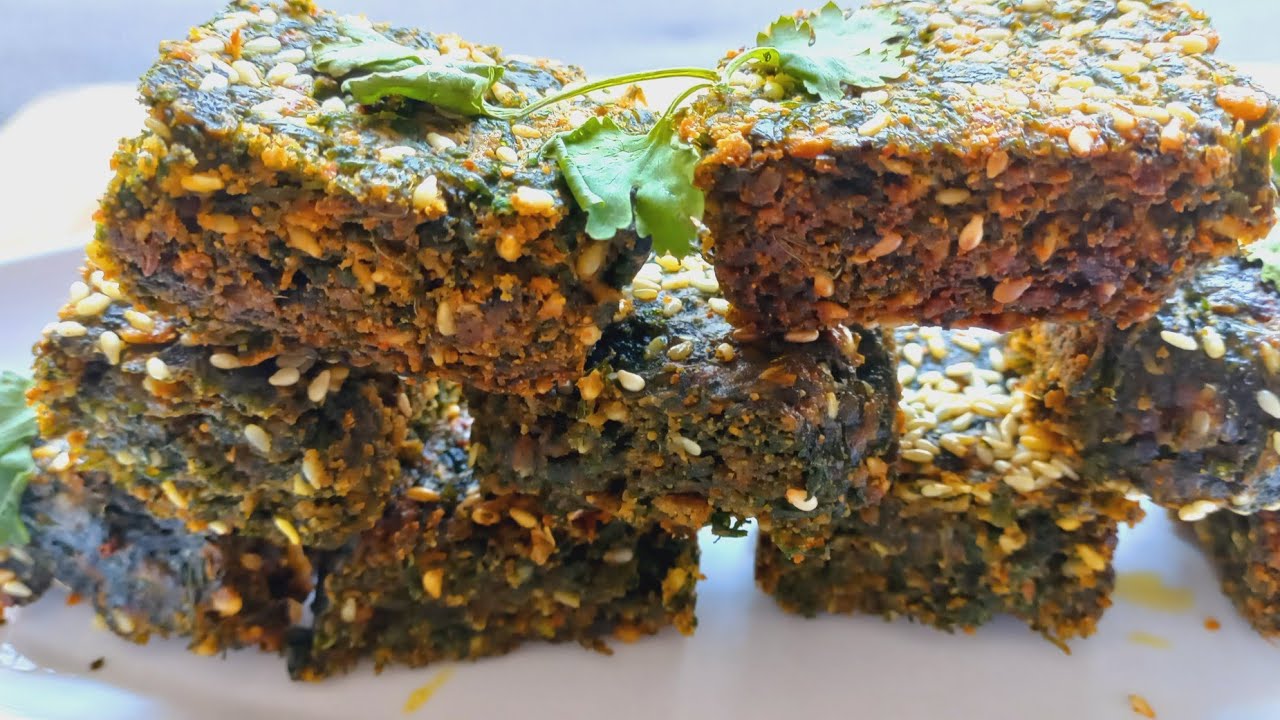 सर्वांची आवडती कोथिंबीर वडी |Kothimbir Vadi |Crispy Outside &Soft Inside |