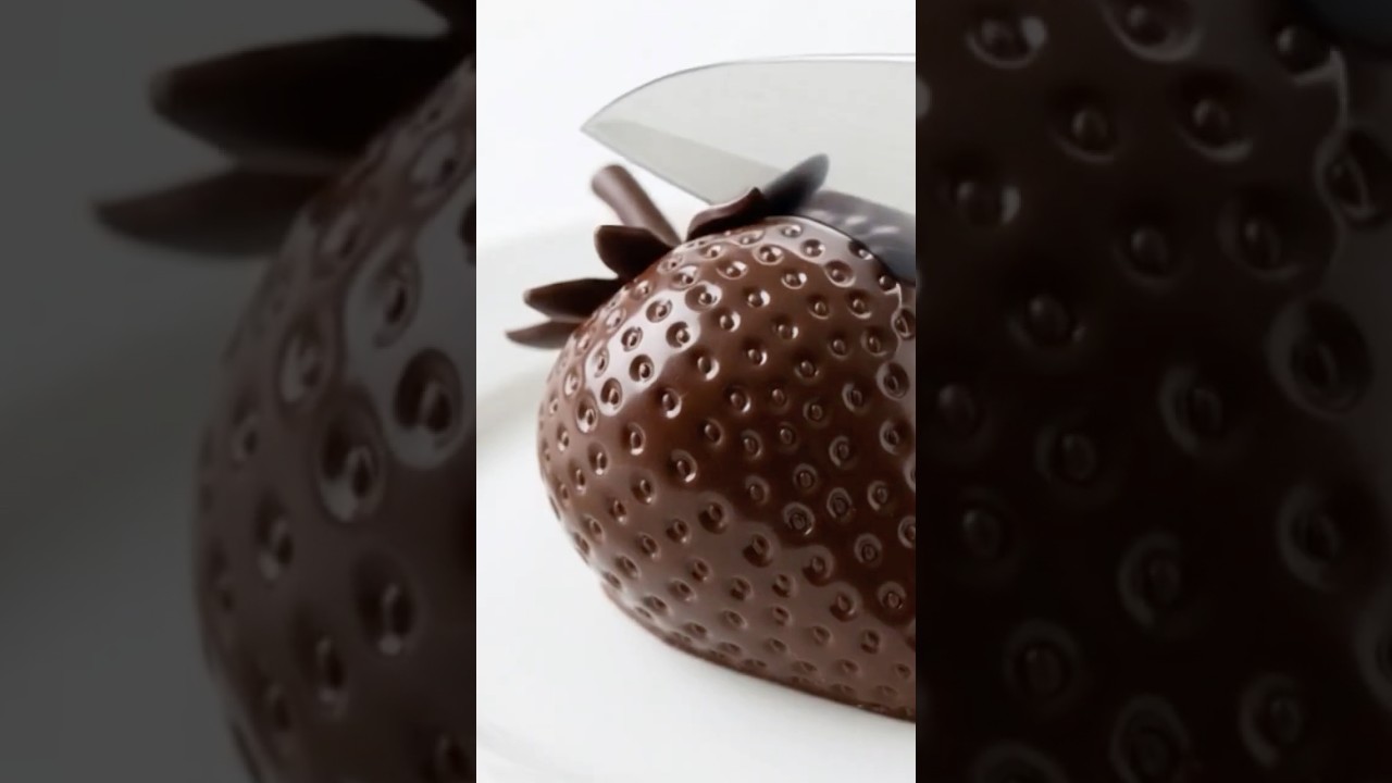 🍓🍫 Cutting a Realistic Chocolate Strawberry | Satisfying ASMR Chocolate Art #Shorts