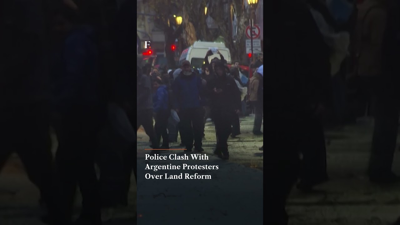 Police Clash With Argentine Protesters Over Land Reform | Firstpost News | N18G