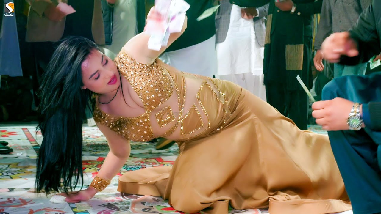 Meda Dil Piya , Rimal Shah Dance Performance Mandi Bahauddin Show 2023
