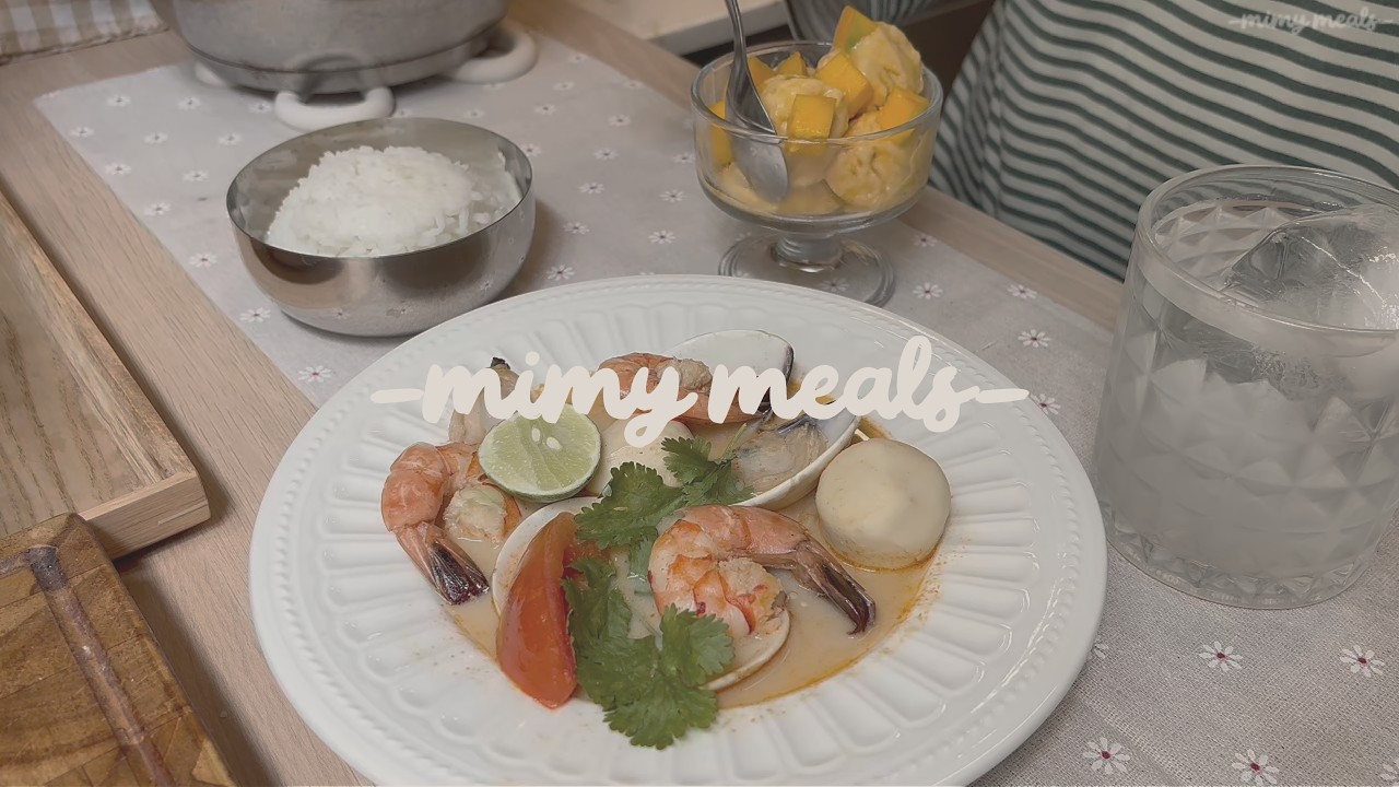 Creamy Seafood Tom Yum, Mango Coconut Ice Cream & Thai Food in Kemang, South Jakarta