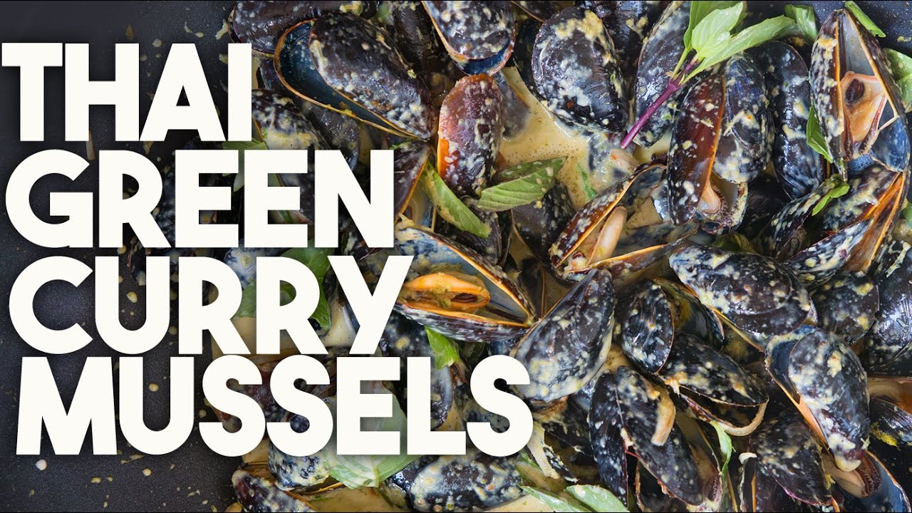 🌿  THAI GREEN CURRY Mussels | Green Curry Paste Recipe | Kravings