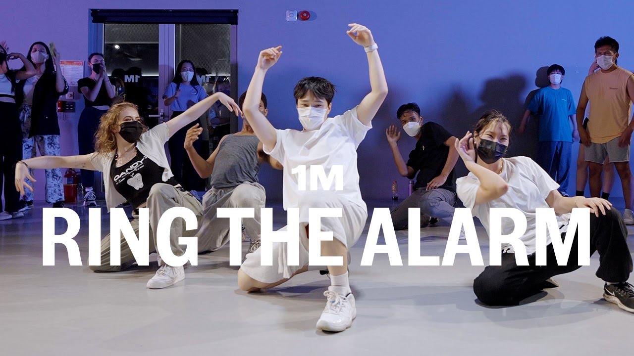 KARD - Ring The Alarm / Learner's Class