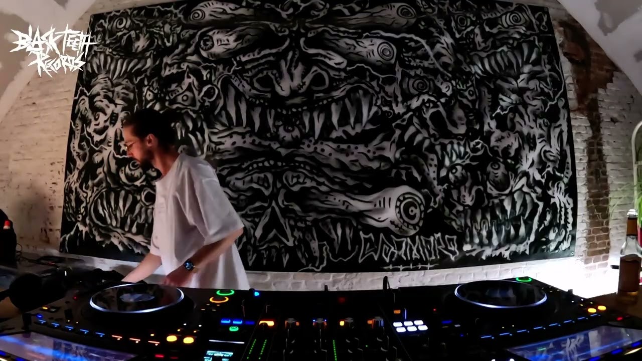 Black Teeth Radio: Daily Dubstep with SUPREMY 08-02-2026
