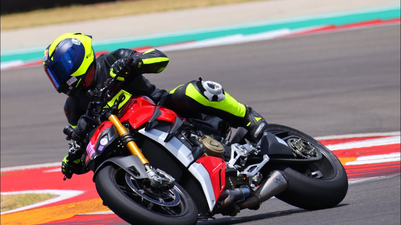 Ducati V4S StreetFighter on Full Fight Mode 🔥