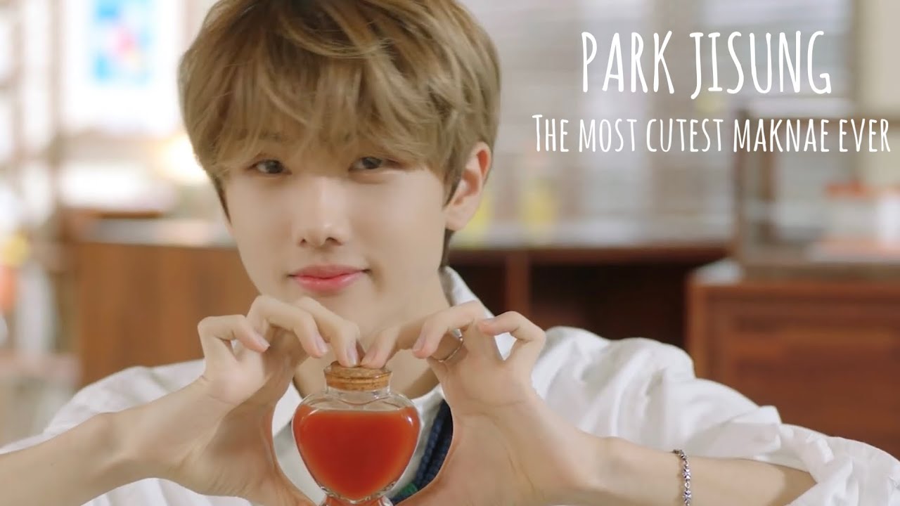 Park Jisung being the cutest maknae ever