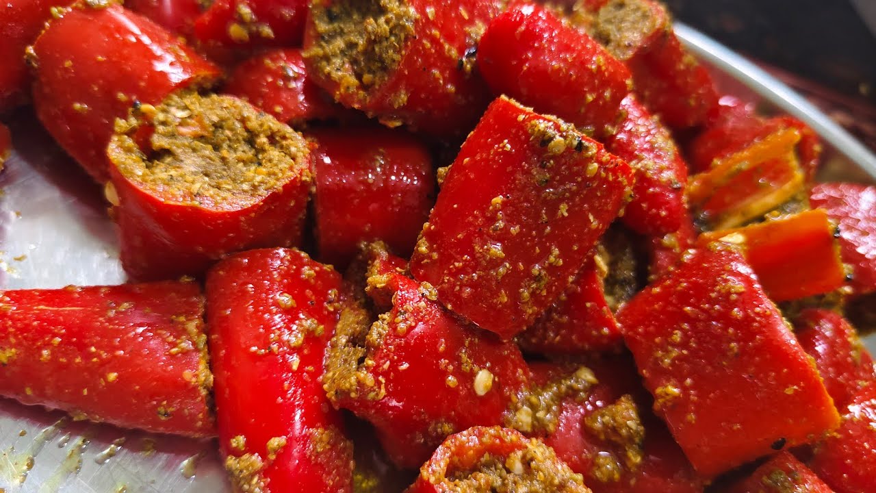 Laal Mirch ka bharwa Achaar bilkul asaan tareeke se