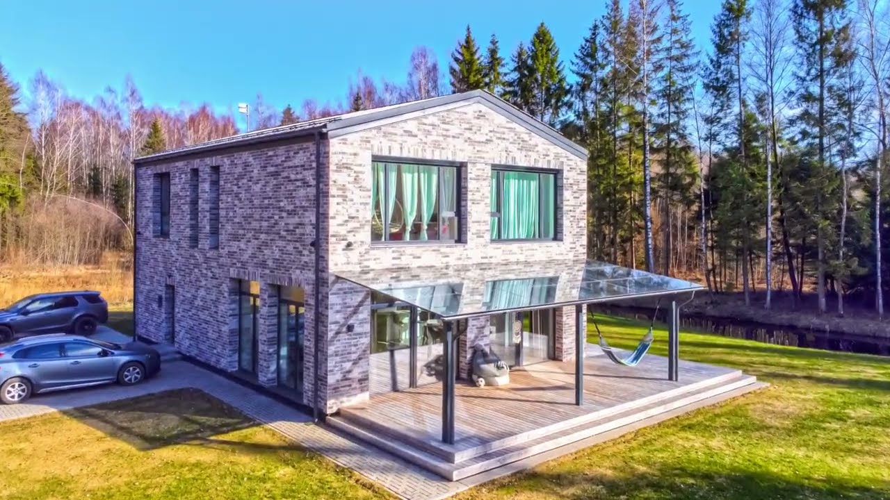 Parduodamas i&scaron;skirtinis namas mi&scaron;ke už Vilniaus ⬤