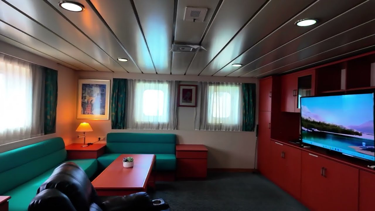 Exclusive tour of Captain's Cabin in Modern Container Ship