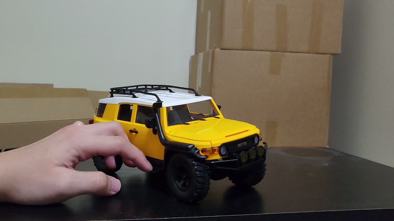 FMS 1/18 Toyota FJ Cruiser Unboxing and First Impressions