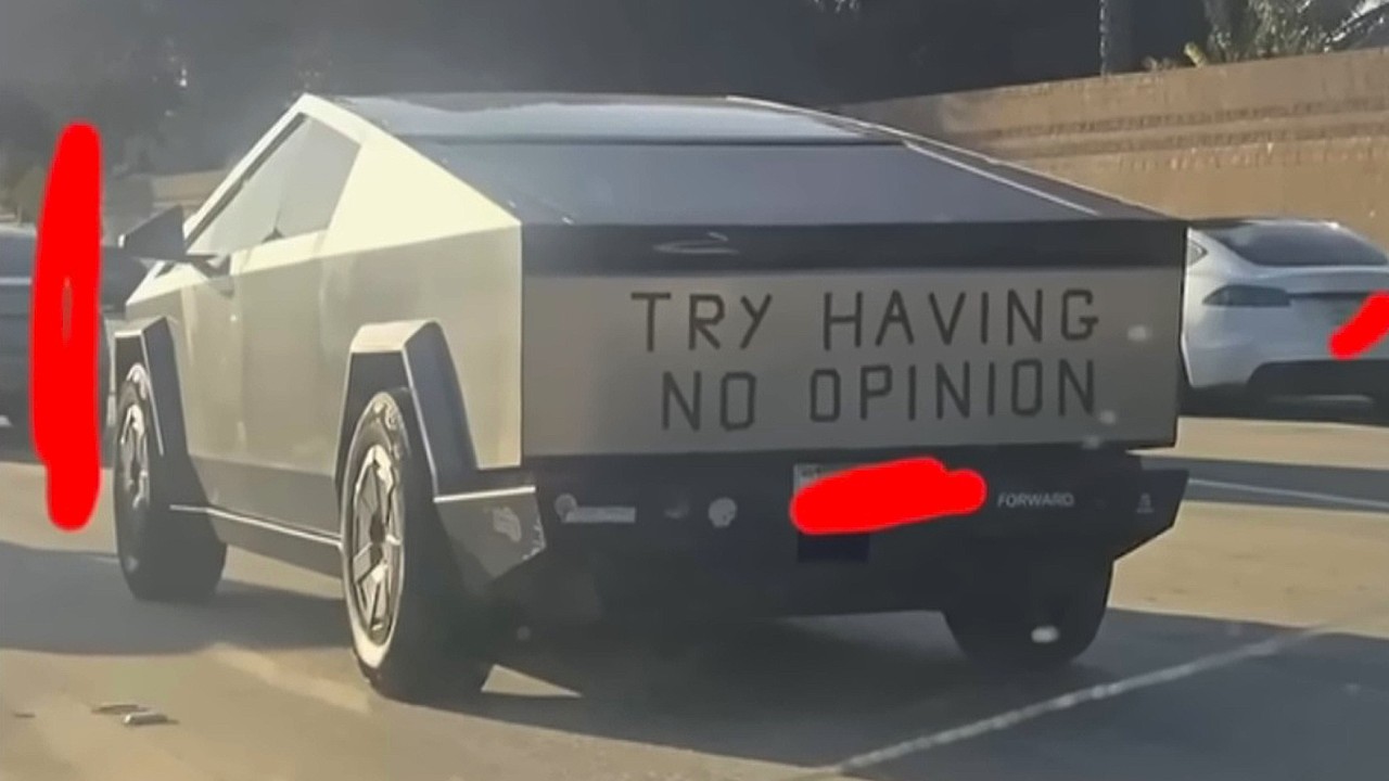 Idiots Laugh At Idiots In Cars 23