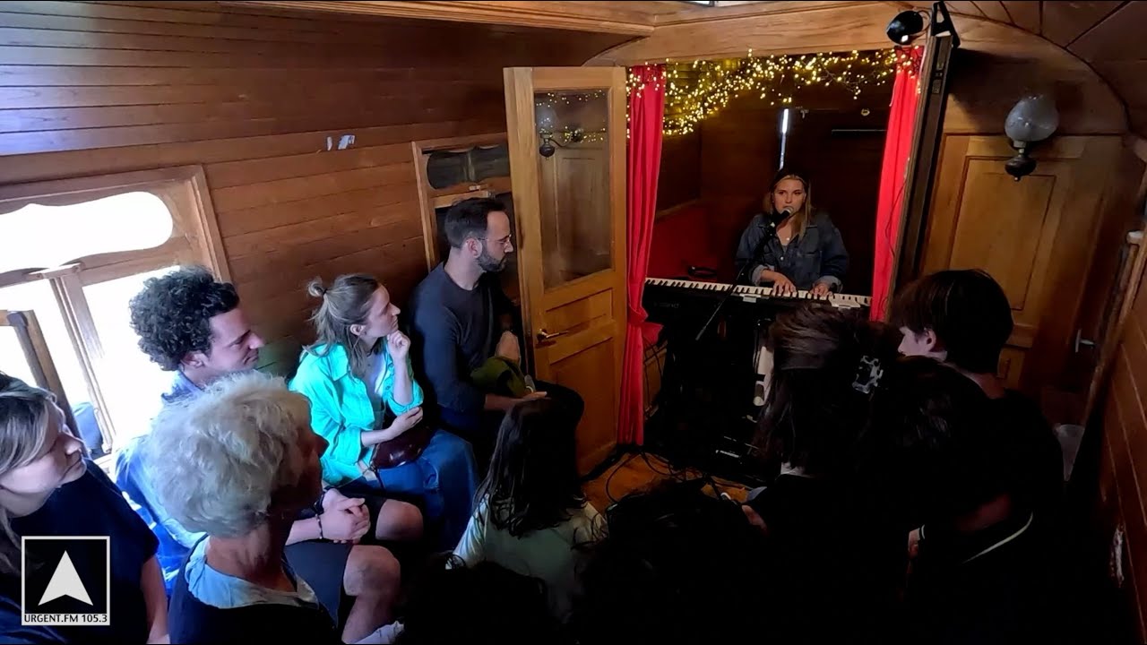 Urgent.fm muzieksalon: Galine