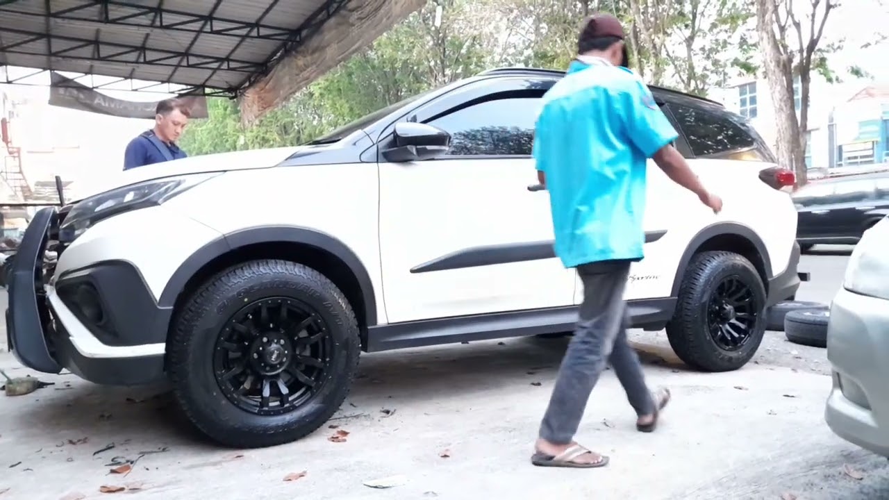 TOYOTA RUSH GANTI VELG HSR RING 16 MODEL OFFROAD || MODIFIKASI VELG RUSH #rush #modifikasi #hsrwheel
