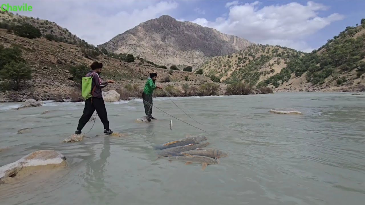 Fishing in a Wild Mountain River | Nomadic Life in the Zagros Mountains 🏔️🎣