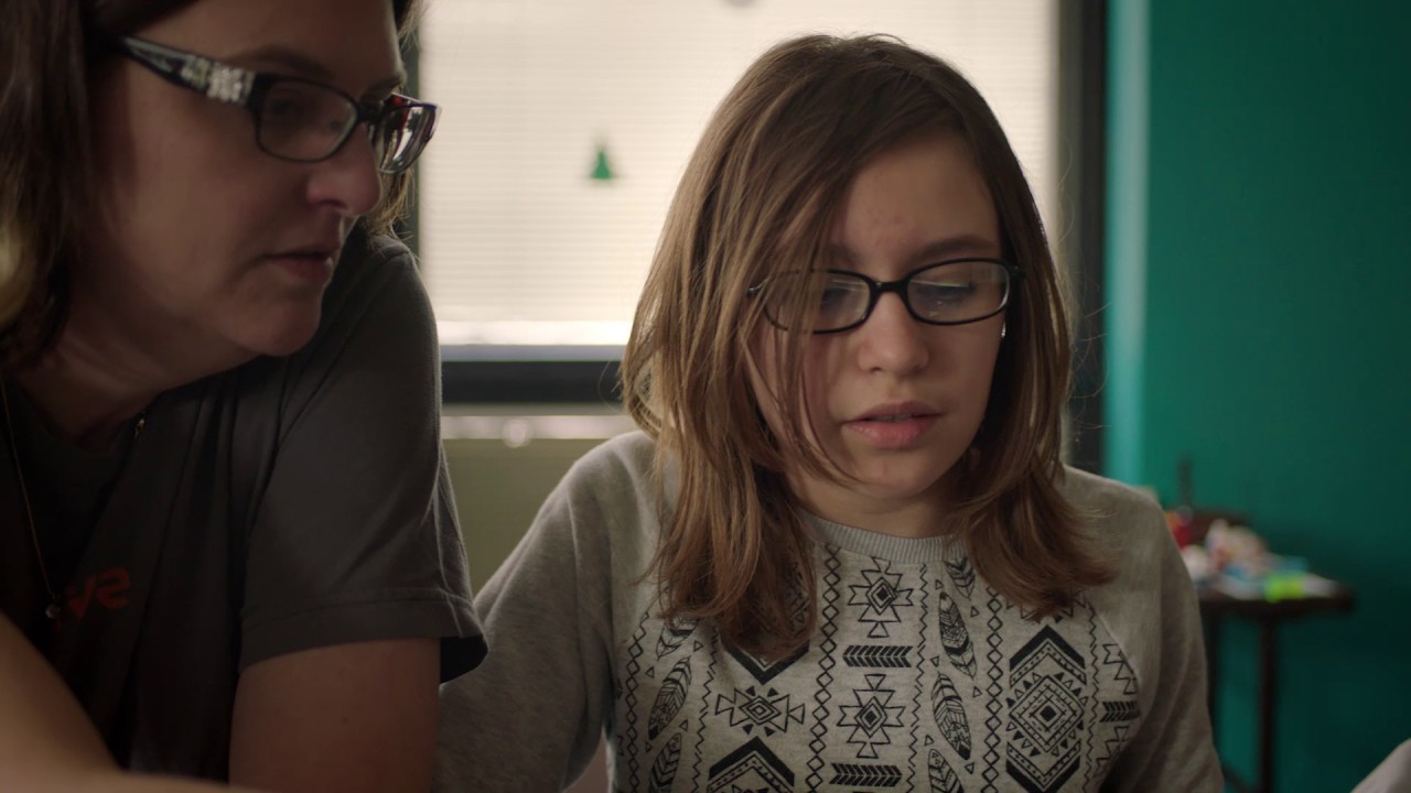 Girls Who Code: Создание нового среднего класса через программирование