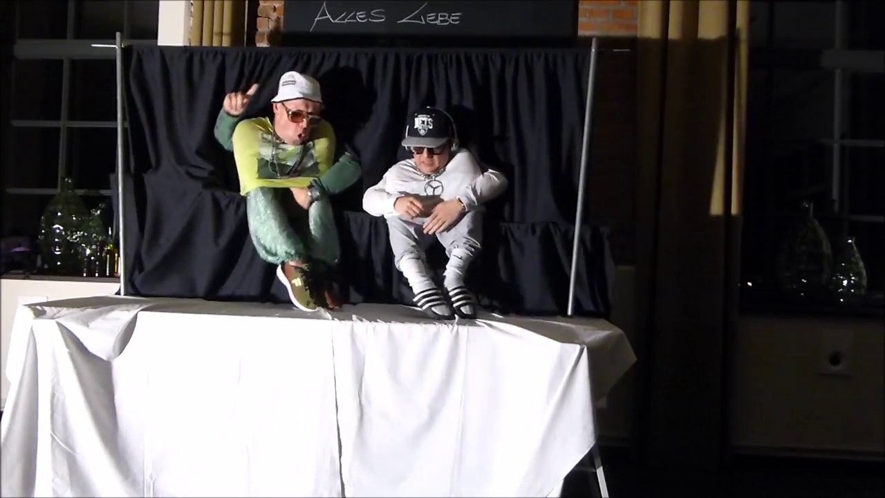 Zwergentanz  -  Midget Dance