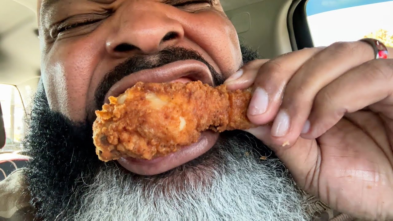NEW 7-Eleven DELICIOUSLY DISRESPECTFUL Chicken Chain!!
