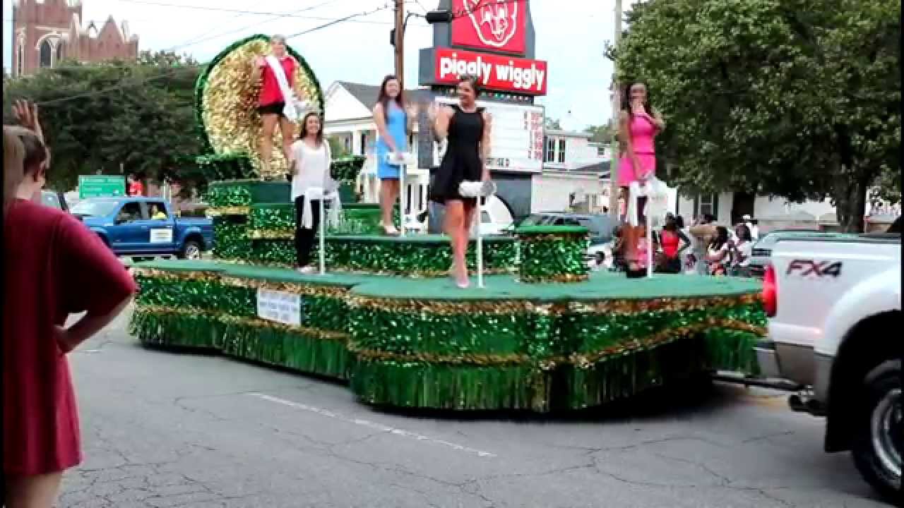 2015 Southern 500 Parade