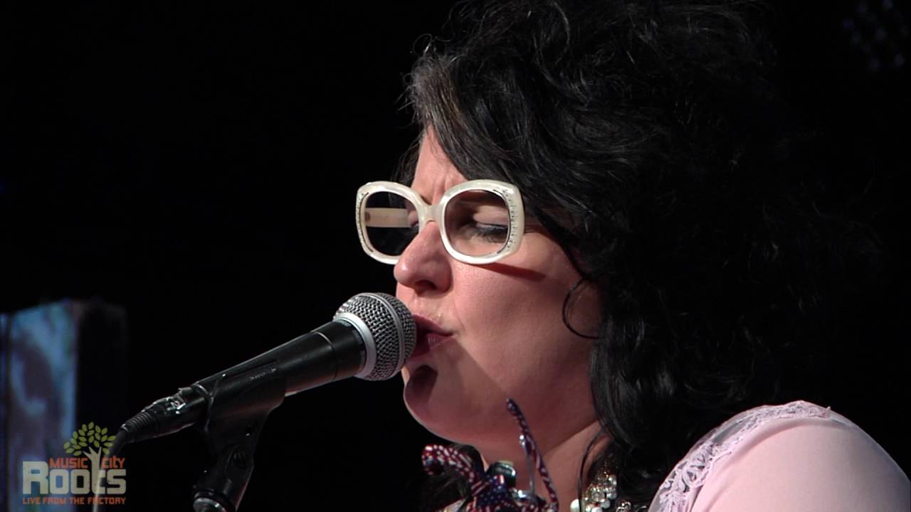 Sarah Potenza 