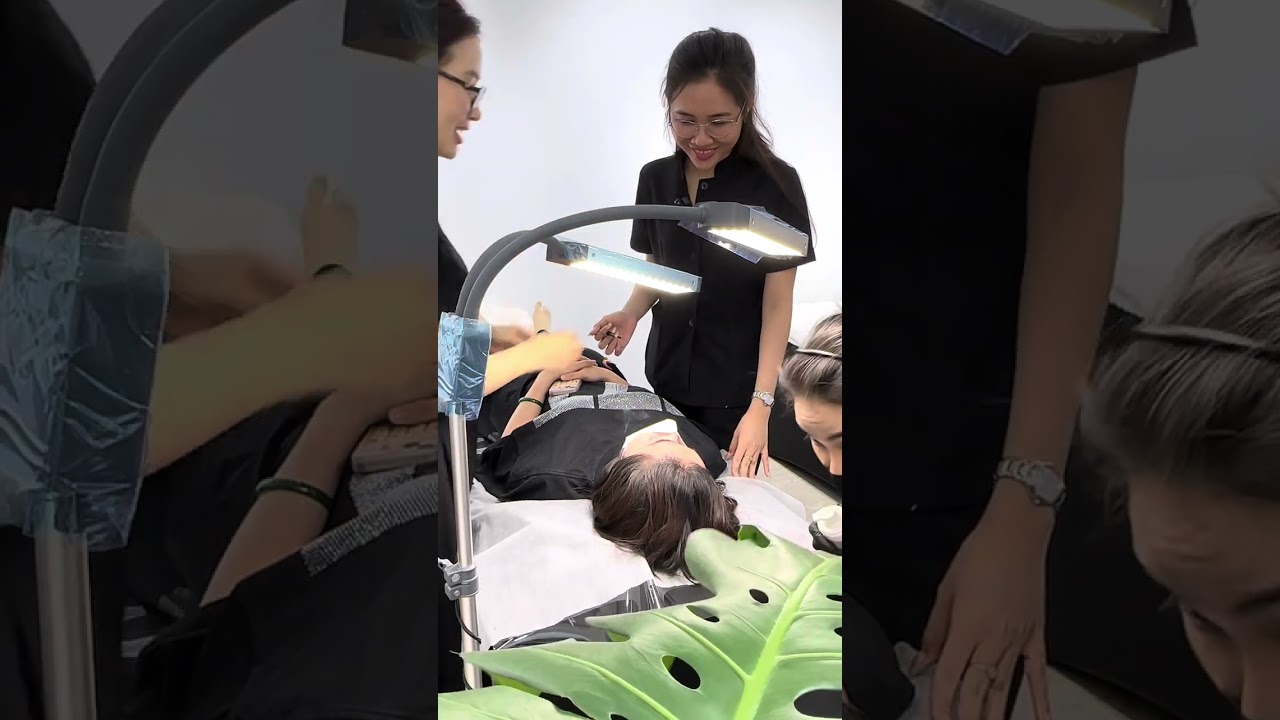 Cả nhà đang kèm hv lên mẫu trên người thật. Làm mẫu nhà P là sướng nhất nha