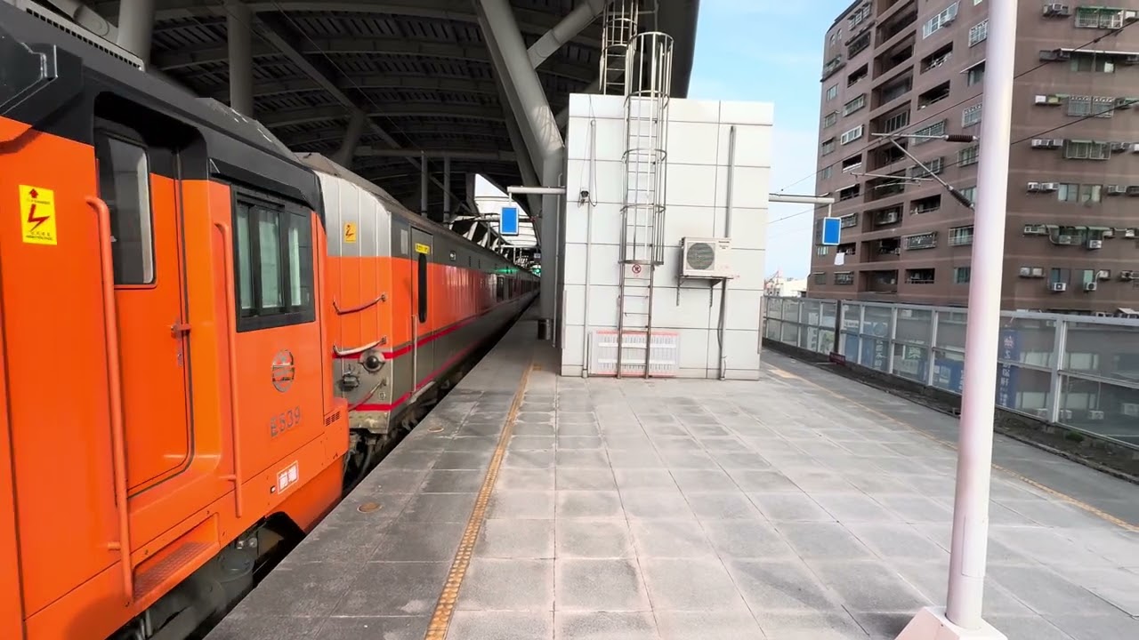 E500 自強號 屏東出站