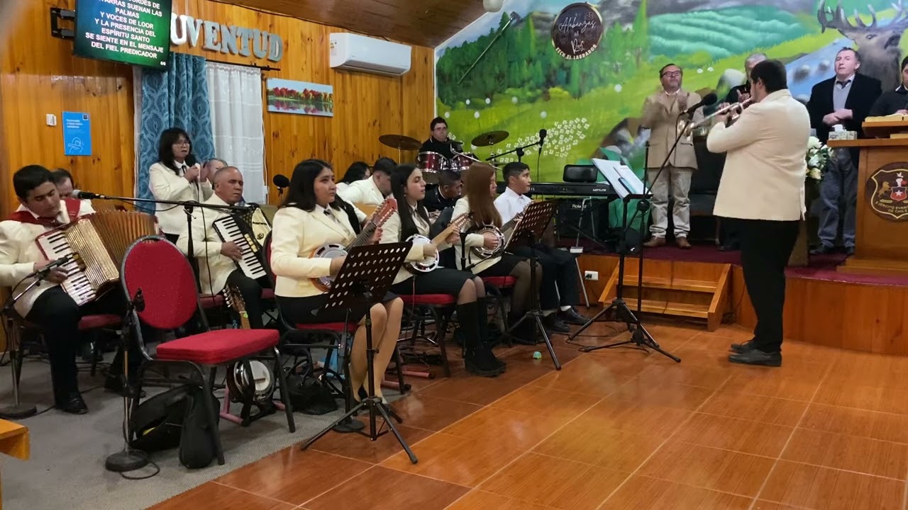 Se oyen acordes de Guitarra- Iglesia se acerca la hora / EECH EL LABRADOR