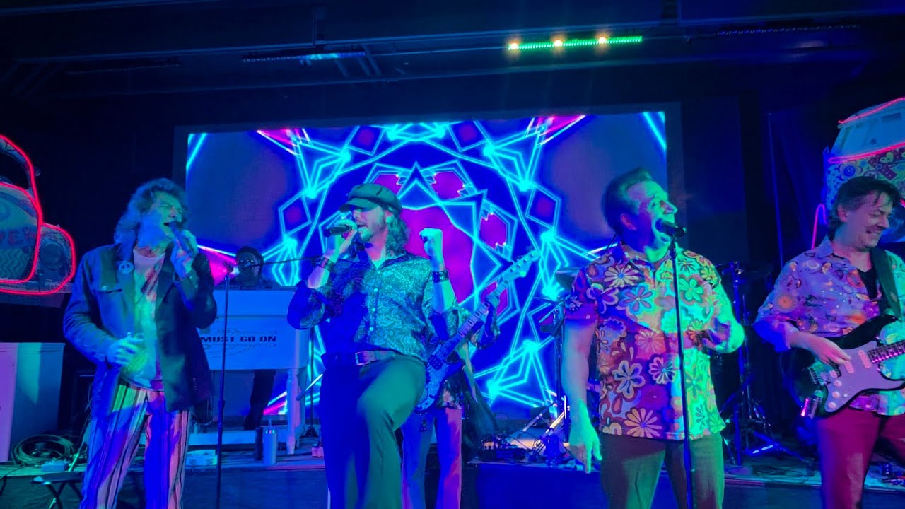 Mama Told Me (Not to Come) - Show Must Go On ( Three Dog Night Tribute)