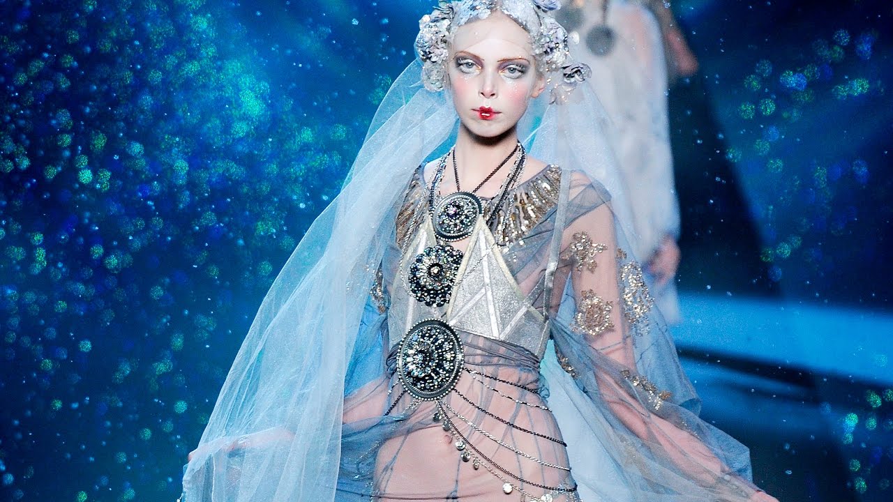 John Galliano | Fall Winter 2009/2010 Full Show | Exclusive