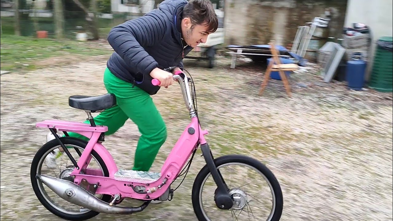 Piaggio Ciao 65 cc di Ale Beno - Presentazione ignorante & sound con nebulizzatore