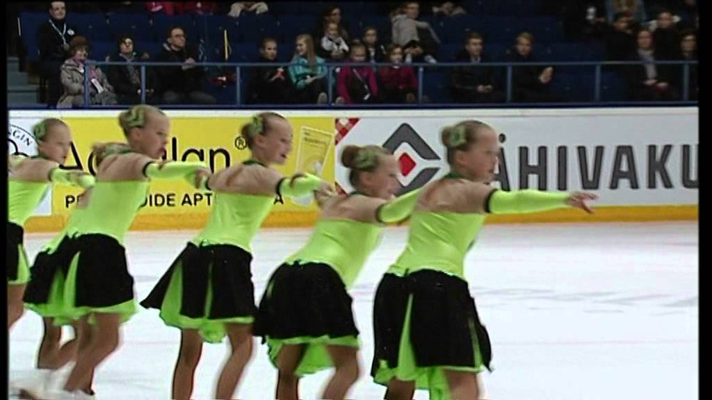 MiniMints -joukkueen vapaaohjelma näytöksenä SM-muodostelmaluistelussa 26.2.2012