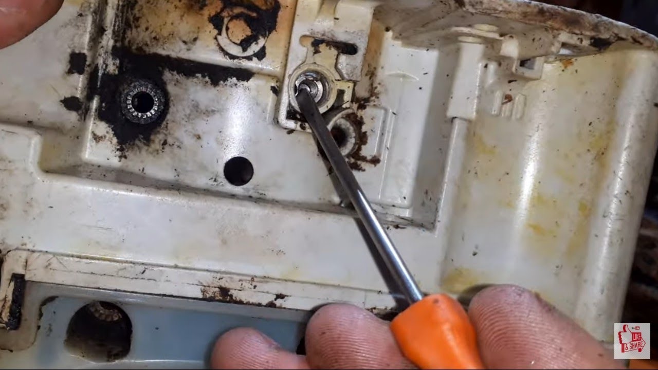 Cum se înlocuiește pompă de ulei la câteva modele de,drujbe stihl !