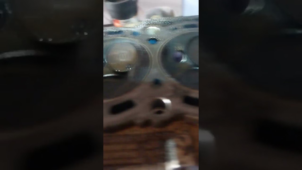 Finalmente sono riuscito a tirare su la testata del suzuki vitara..