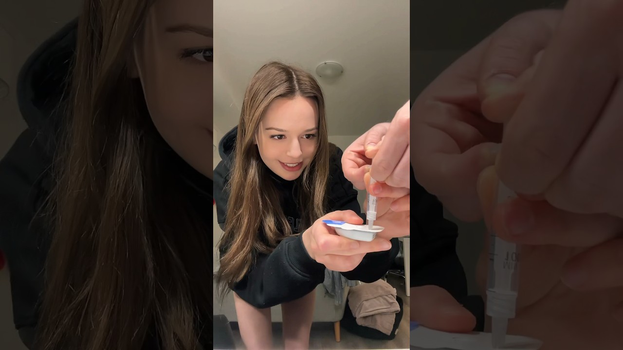 Omnipod change with my boyfriend 🤠💉 #t1d #typeonediabetes #omnipod #youtubeshortse