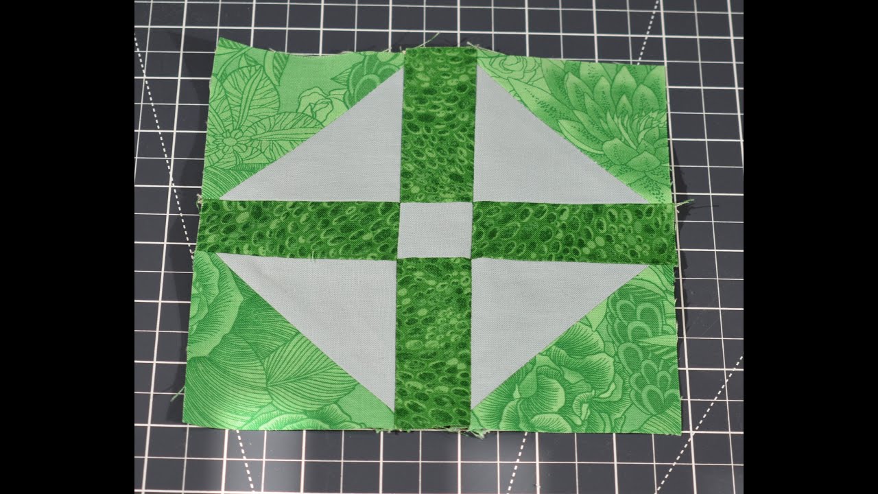 Sewcialites ~ #2 Loyal Block ~ #Quilting #Quilts #ScrappyQuilt #SewYourScraps #SewYourStash