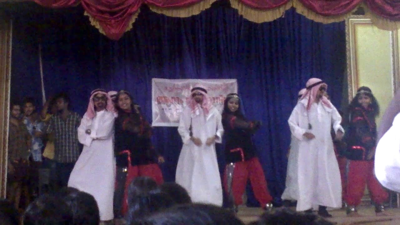 Pathinalam ravinte dance- Sharja To Sharja - B Com ROyaL GiRls 2015