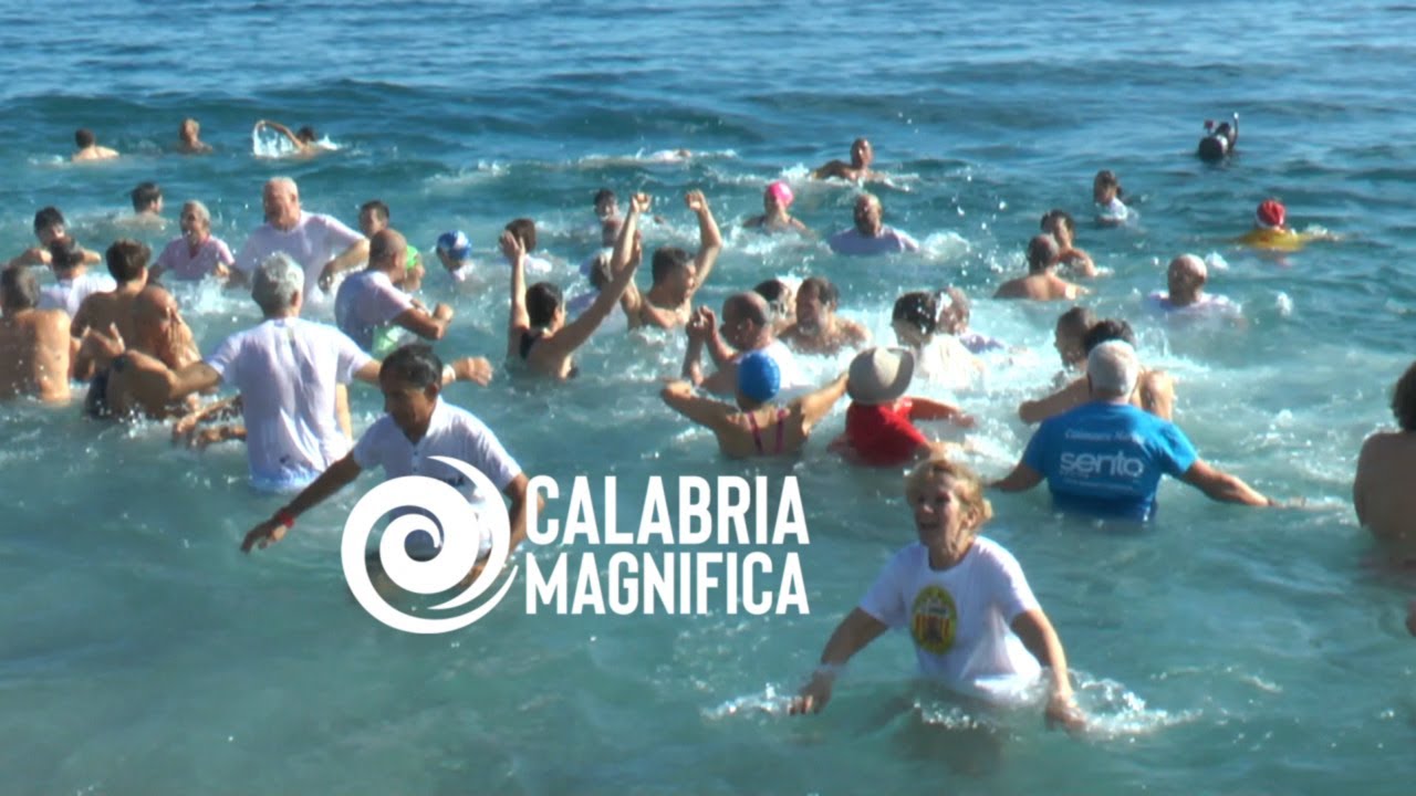 In acqua insieme per la Pace: il Tuffo di Capodanno a Catanzaro