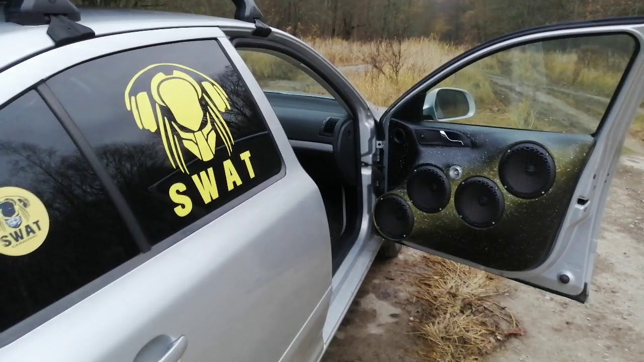 Громкий фронт Skoda Octavia Team SWAT