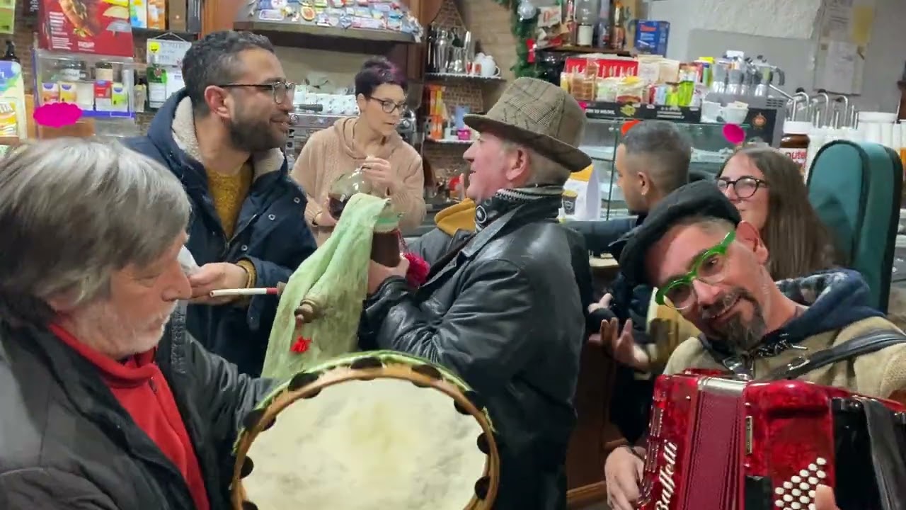 Conflenti, where tradition is alive. Music in bar