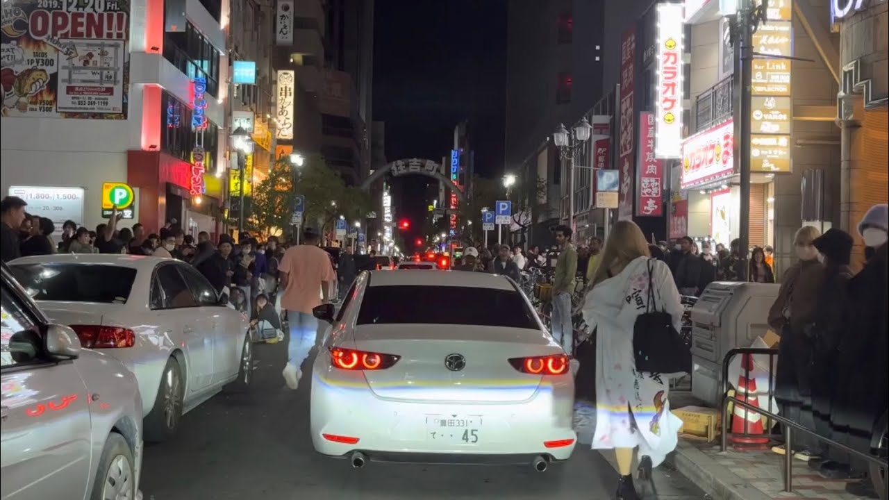 Japan Halloween 2022 custom car audio