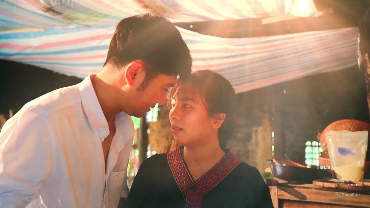 Will the Gangster Long Give Up His Power Just to Love a Poor Healer Tieu's Vy?