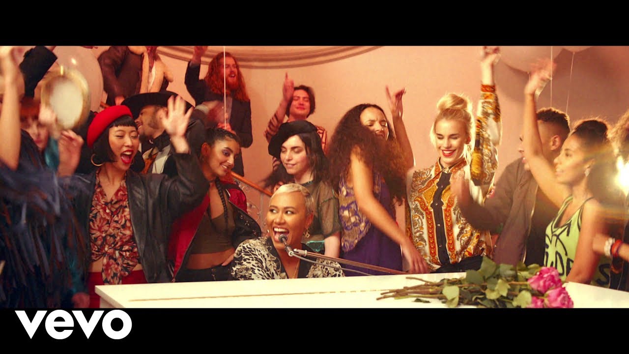 Emeli Sand&eacute; - Highs & Lows
