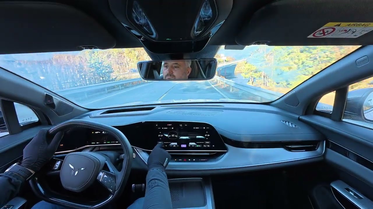 🚗 New Hongqi EHS7 &ndash; Visual Test Drive & First Impressions! ⚡🚀