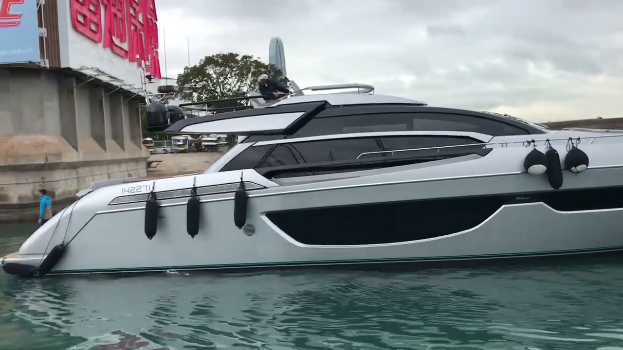 Riva 76’Perseo Super - SportFly